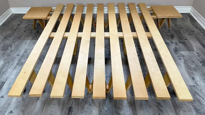 چوب‌های سخت و نرم در ساخت تخت‌خواب